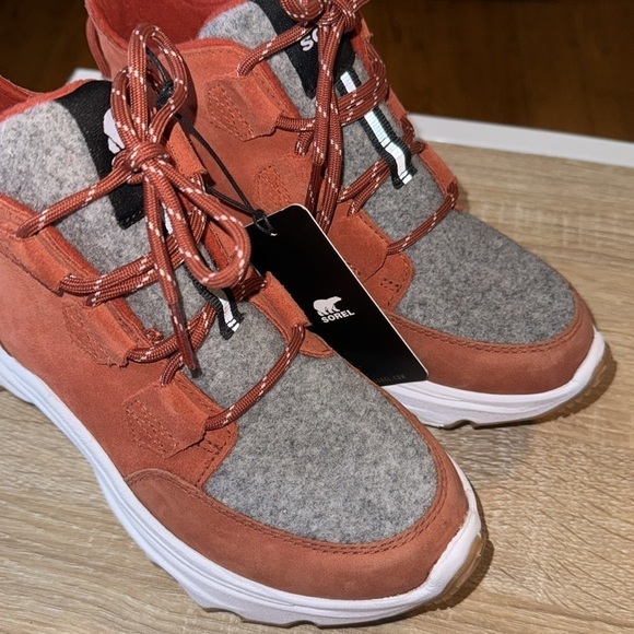 Sorel Kinetic boots Breakthru Caribou NWT Waterproof & Insulated Warp Red sz 5 - Picture 5 of 8